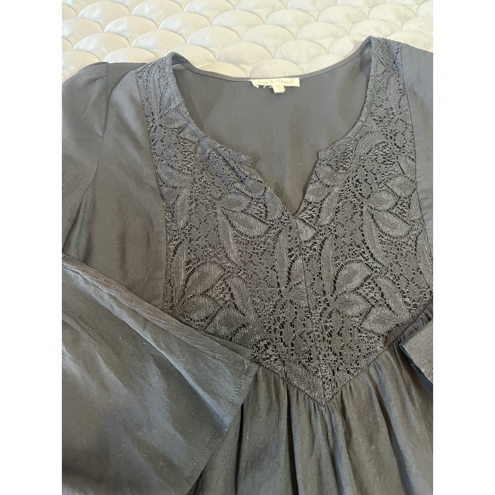 Hem & Thread Dress Sz M Peasant Tunic Embroidered Bell Sleeve Black Western - Picture 2 of 6
